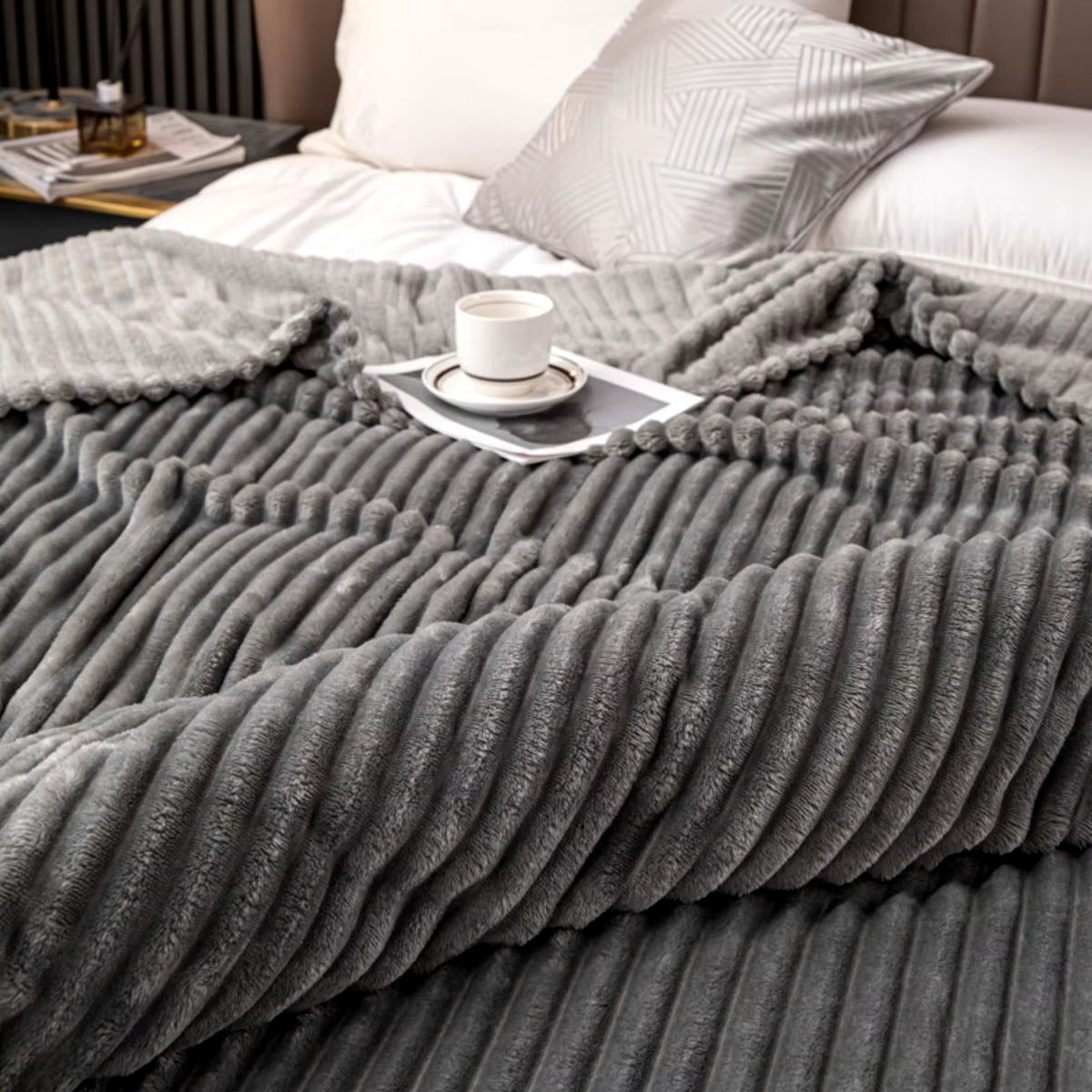 Elegant Wide Body Solid Color Striped Flannel Blanket Cover